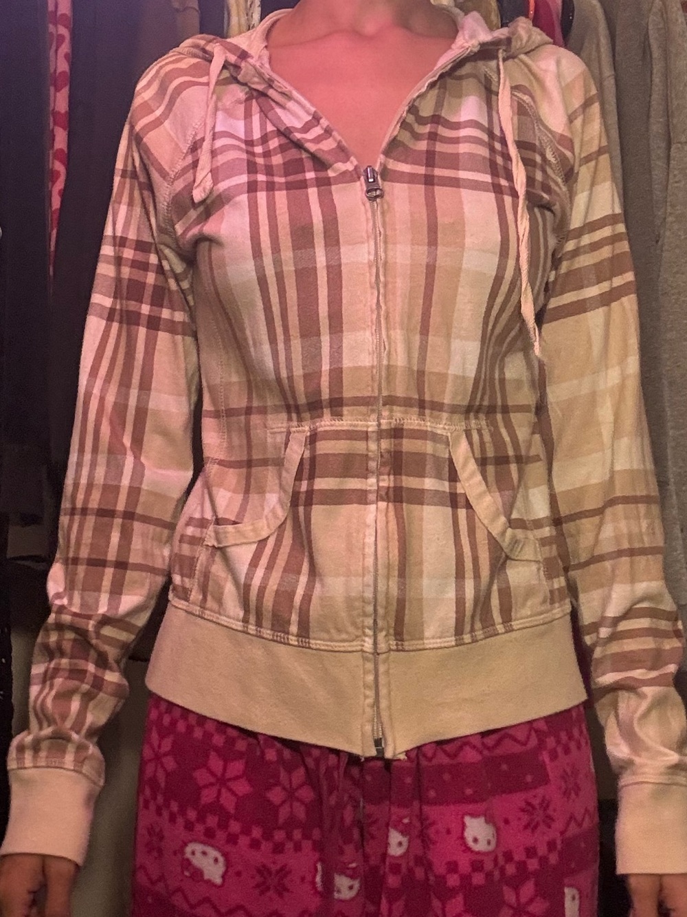 size medium so wear it declare it cream and brown plaid zip up hoodie